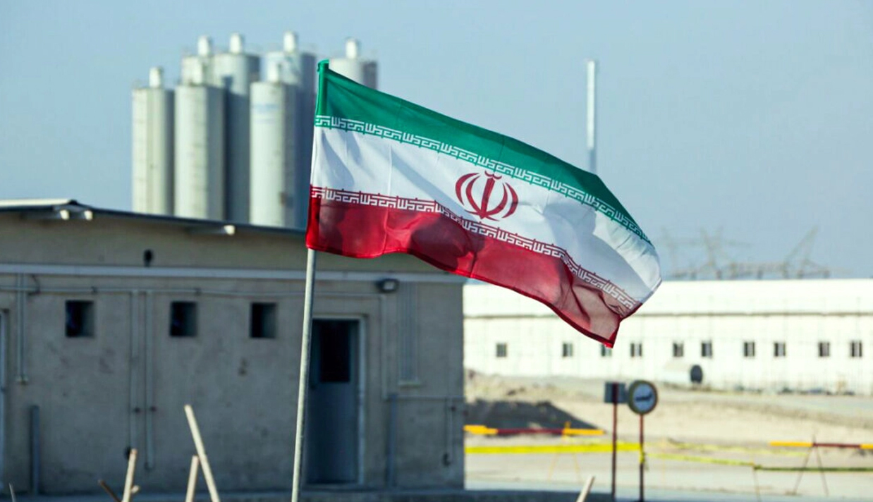 رافائل گروسی گفته است که اقدام حمهوری اسلامی برای سرقت اسناد محرمانه آژانس بین‌المللی انرژی اتمی، اقدامی بد است و با ماهیت همکاری تهران با این نهاد سازمان ملل مغایرت دارد.