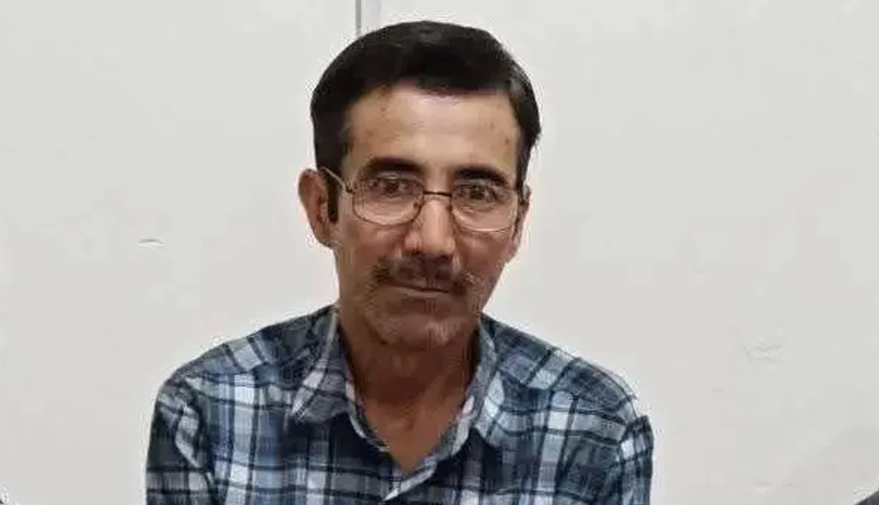 فرزند باقر رضایی، مهاجر افغانستانی جانباخته در اردوگاه زابل گفت که پدرش بر اثر شکنجه ماموران در این اردوگاه کشته شده است.