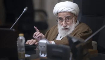 سخنگوی شورای نگهبان جمهوری اسلامی از ابقای احمد جنتی، دبیر ۹۹ ساله این شورا برای یک سال دیگر خبر داد.