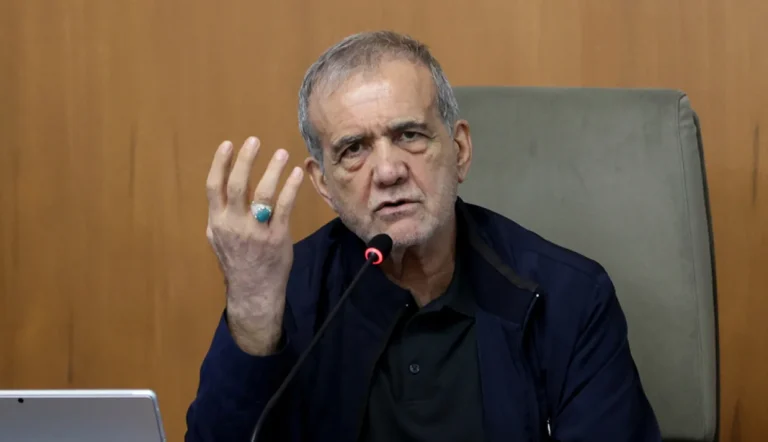 مسعود پزشکیان، رئیس‌جمهوری اسلامی به تصمیم شورای امنیت سازمان ملل برای بازگرداندن تحریم‌های موسوم به «مکانیسم ماشه» (اسنپ‌بک) واکنش نشان داد.