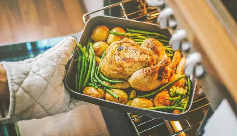 چرا درست غذا خوردن بهتر از کم غذا خوردن است