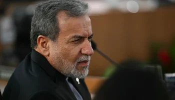 عباس عراقچی گفته است که اقدام تروئیکای اروپایی در فعالسازی مکانیزم ماشه به اعتبار بینالمللی اروپا صدمات جبران ناپذیری وارد میکند.