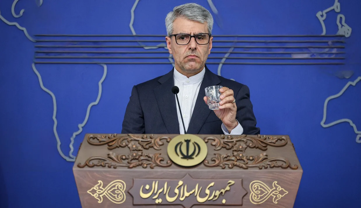 اسماعیل بقایی، سخنگوی وزارت امورخارجه جمهوری اسلامی گفت در مذاکره احتمالی میان تهران و واشنگتن، حتما بازخواست از آمریکا و مطالبه غرامت در دستورکار خواهد بود.
