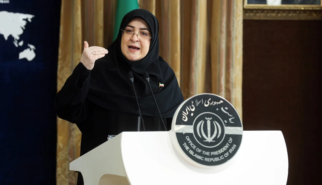 فاطمه مهاجرانی، سخنگوی دولت چهاردهم گفته است که عملکرد یک‌ساله دولت پزشکیان مبتنی بر صداقت با مردم و تامین آرامش است.