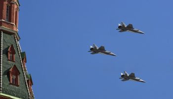 در پی نقض حریم هوایی استونی توسط سه جنگنده روسی، سازمان پیمان آتلانتیک شمالی (ناتو) اعلام کرد این هواپیماها را رهگیری کرده است.