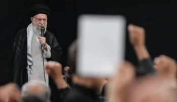 نایبرئیس کمیسیون اصل ۹۰ مجلس شورای اسلامی گفته است که با مدیریت پیامبرگونه علی خامنهای، بعید است دوباره جنگی علیه جمهوری اسلامی رخ دهد.