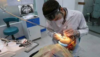 مدیرکل دفتر سلامت دهان و دندان وزارت بهداشت، اعلام کرد که هزینه خدمات دندانپزشکی در ایران بهطور میانگین نزدیک به ۶۳ درصد رشد داشته است.
