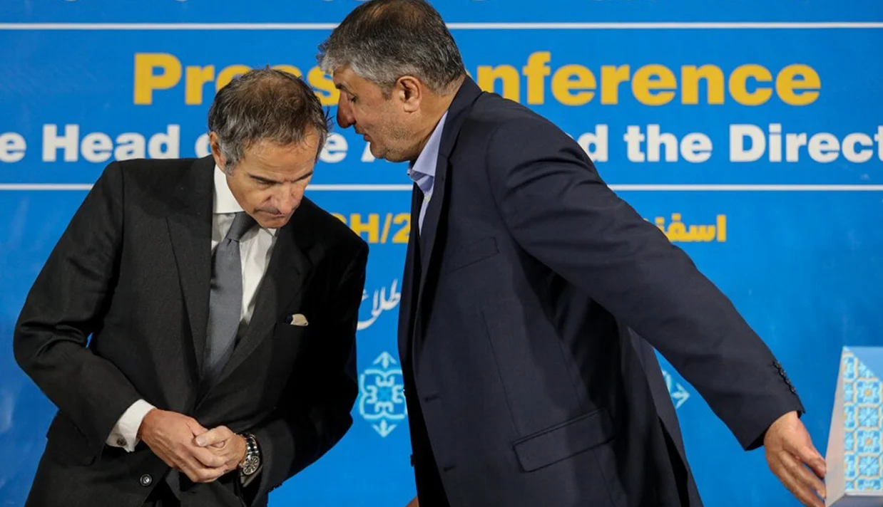 قاسم محبعلی، سفیر پیشین جمهوری اسلامی ایران در یونان گفت بدون توافق با آژانس بینالمللی انرژی اتمی، تعلیق مکانیسم ماشه امکانپذیر نیست.