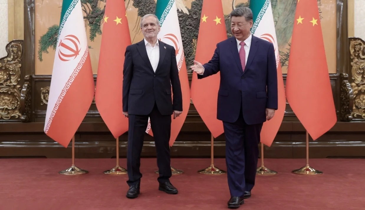 اسماعیل بقایی، سخنگوی وزارت امور خارجه جمهوری اسلامی گفت که موضوع جمهوری اسلامی با پکن و مسکو در زمینه مکانیسم ماشه یکی است و نامه اخیر ایران، چین و روسیه به طور واضح این موضع را بیان کرده است.
