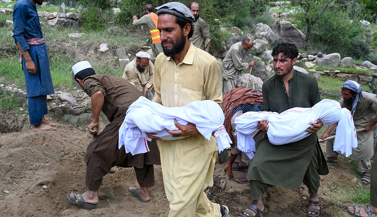 سخنگوی طالبان اعلام کرد که زلزله مهیب در استان کنر افغانستان تاکنون ۱۴۵۷ کشته و ۳۳۹۴ زخمی بر جای گذاشته است.