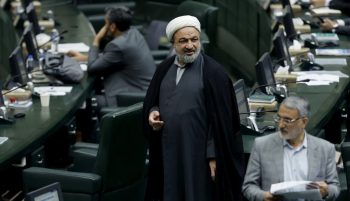 حمید رسایی، عضو مجلس شورای اسلامی در واکنش به فعال شدن مکانیسم ماشه، مذاکرات ایالات متحده با جمهوری اسلامی را به ماجرای شیر و خر تشبیه کرد.