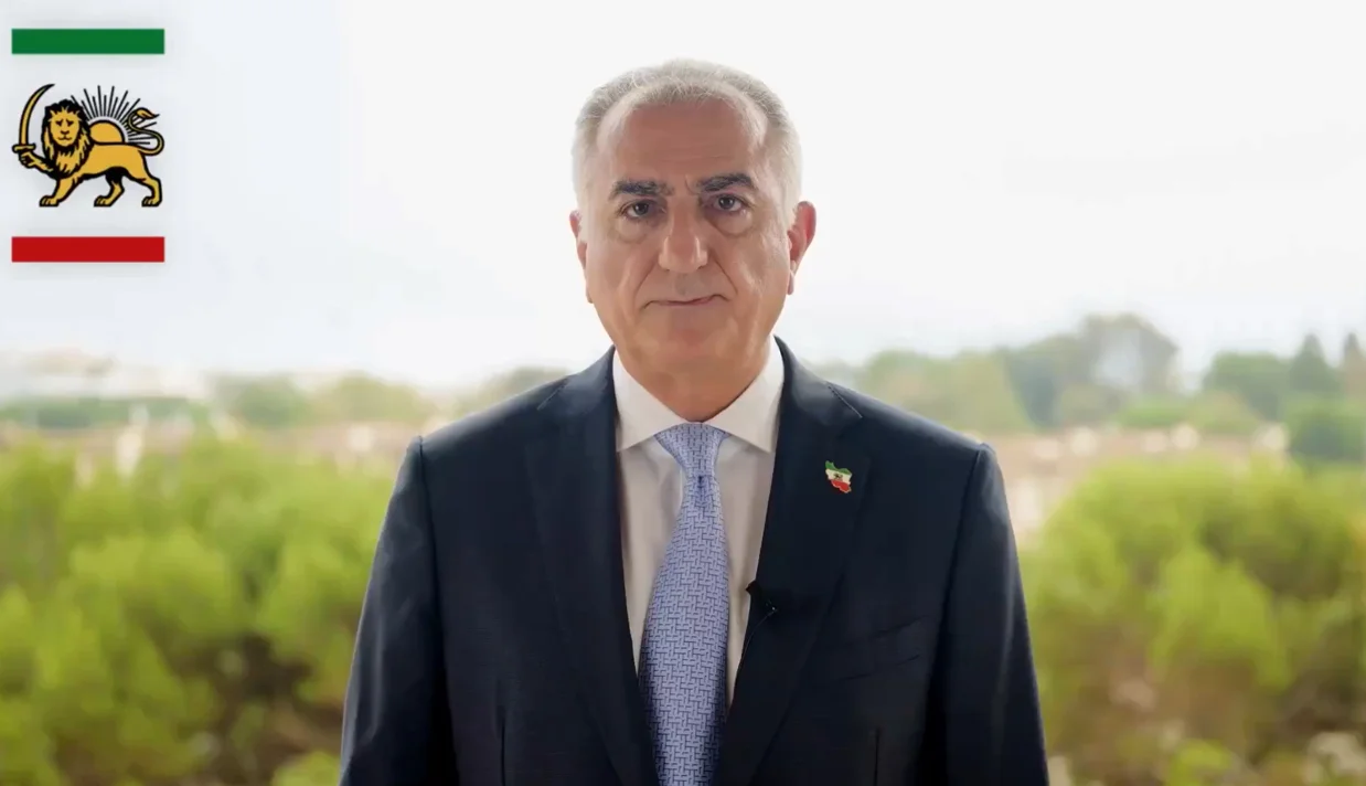 شاهزاده رضا پهلوی با تاکید بر غیرقابل مذاکره بودن مساله تمامیت ارضی ایران گفت «چنانکه بارها تأکید کرده‌ام، حفظ و دفاع از تمامیت ارضی ایران، اصلی خدشه‌ناپذیر است. »