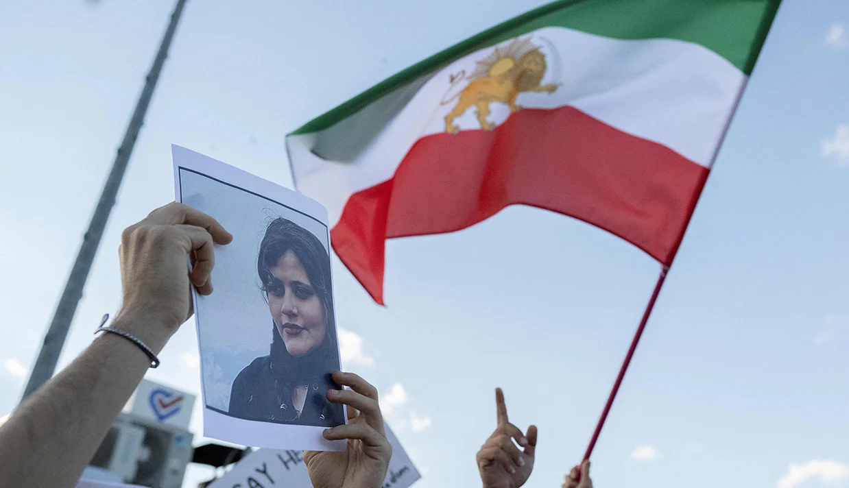 ایرانیان خارج از کشور در سومین سالگرد کشتهشدن مهسا امینی در شهرهای مختلف جهان دست به تجمعات اعتراضی زدند.