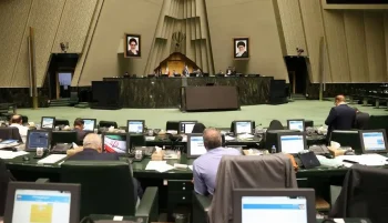 علیرضا سلیمی، عضو هیئت رئیسه مجلس شورای اسلامی از احتمال بررسی طرح خروج ایران از معاهده منع گسترش سلاحهای هستهای با قید سهفوریت در مجلس خبر داد.