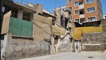 مدیر گروه عمران و شهرسازی، اعلام کرد که در حال حاضر حدود ۱۹ میلیون نفر در بافتهای ناکارآمد کشور زندگی میکنند و حدود ۱۰ میلیون نفر، در خانههایی ساکن هستند که از نظر ایمنی و پایداری در وضعیت بحرانی قرار دارند.