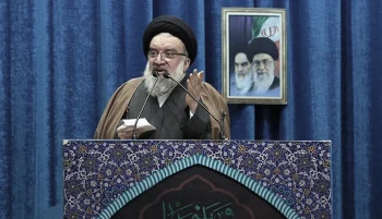احمد خاتمی، امام جمعه موقت تهران وعده «شخم زدن تلآویو و حیفا» را با موشکهای دوربرد ایران داد.