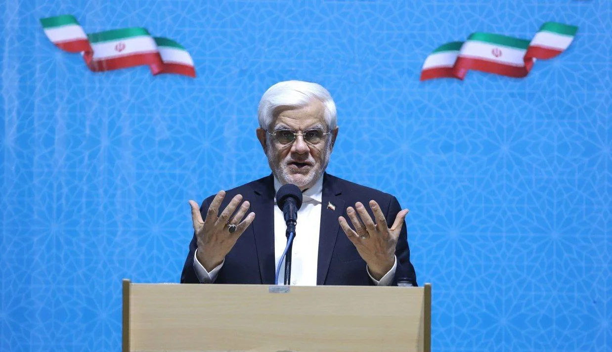 محمدرضا عارف، معاون پزشکیان گفت اسرائیل تصور میکرد که بعد از کشتن فرماندهان ارشد نظامی در جنگ ۱۲ روزه، مردم به خیابانها خواهند آمد، ولی مردم «حماسه بینظیری» رقم زدند.