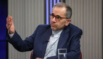 مجید تختروانچی، معاون وزارت امور خارجه جمهوری اسلامی گفت آمریکاییها خواستار تعطیلی کامل برنامه هستهای بودند و پیشنهاد یکسری امتیازات داده بودند.