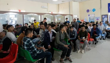 وزارت خارجه آمريکا دستور داده است که تمام سفارتخانهها و دفاتر کنسولی اين کشور، صدور ويزا برای شهروندان افغانستان را متوقف کنند.