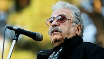 هادی مرزبان، نویسنده، کارگردان و بازیگر شناختهشده تئاتر و سینمای ایران، روز یکشنبه ۲ آذر، به دلیل ناراحتی لوزالمعده، در سن ۸۱ سالگی درگذشت.