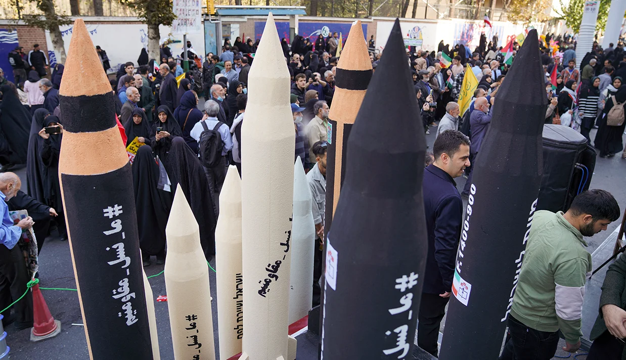یکی از اعضای کمیسیون امنیت ملی و سیاست خارجی مجلس شورای اسلامی از قرار داشتن گزینه خروج از معاهده منع گسترش سلاحهای هستهای (انپیتی) در دستور بررسی خبر داد.