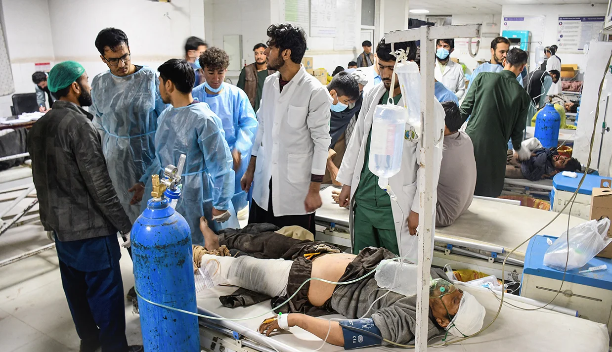 زمینلرزهای به بزرگی ۶.۳ ریشتر شمال افغانستان را لرزاند و به گفته مقامهای بهداشتی، دستکم ۱۰ نفر کشته و ۲۶۰ نفر زخمی شدند.