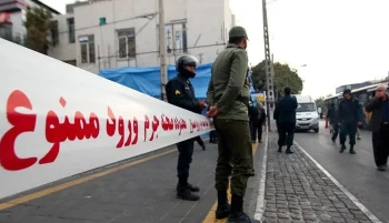 روزنامه اعتماد گزارشی از دو پرونده قدیمی شامل مرگ مشکوک سه کودک در تهران منتشر کرده که منشأ این حوادث را مرتبط با استفاده غیرمجاز یکی از شرکتهای سمپاشی از یک ماده شیمیایی بسیار خطرناک دانسته است.