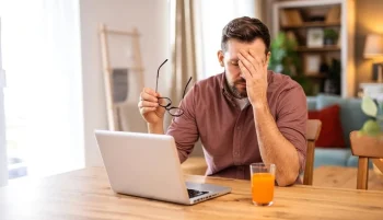 استرس میتواند از ریزش شدید مو تا مشکلات پوستی و گوارشی را رقم بزند؛ متخصصان میگویند با اصلاح تغذیه، خواب و کاهش فشارهای روحی میتوان تعادل بدن را بازیابی کرد.