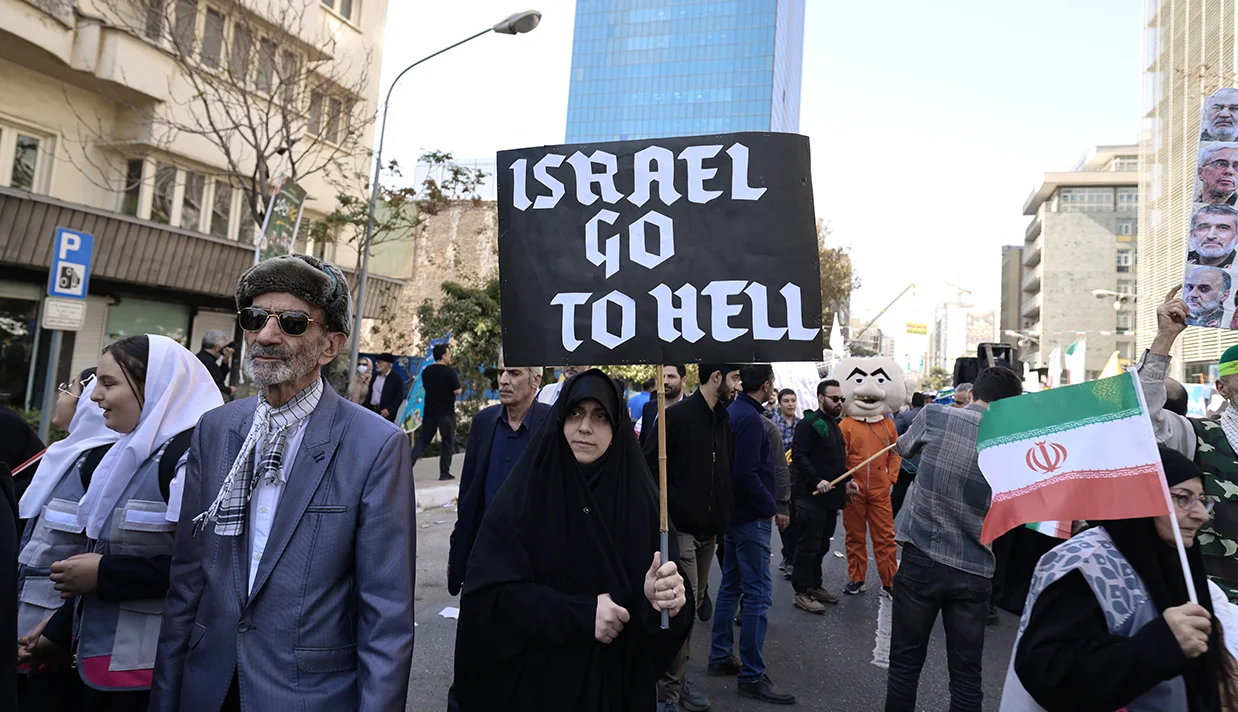 مقامهای ایالات متحده و اسرائیل میگویند سپاه پاسداران انقلاب اسلامی قصد داشت سفیر اسرائیل در مکزیک، عینات کرانتسنایگر را ترور کند، اما این طرح خنثی شد.