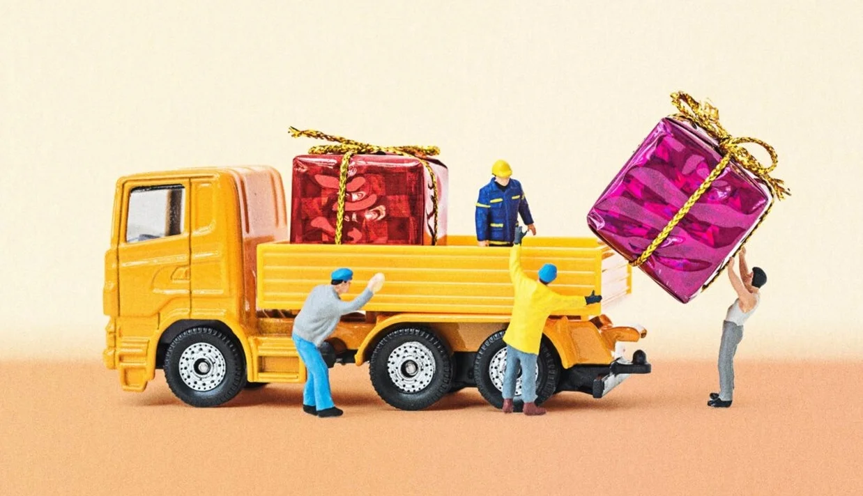 هدیه دادن صرفاً در خرج‌کردن پول خلاصه نمی‌شود. در هدیه دادن چند ایده را با شما به اشتراک می‌گذارم.