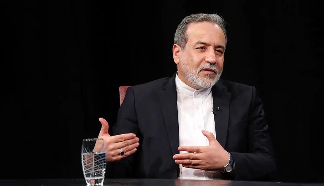 عباس عراقچی، وزیر امور خارجه جمهوری اسلامی گفت در صورت بروز جنگ میان ایران و ایالات متحده، تهران پایگاههای نظامی آمریکا در منطقه را هدف قرار خواهد داد.