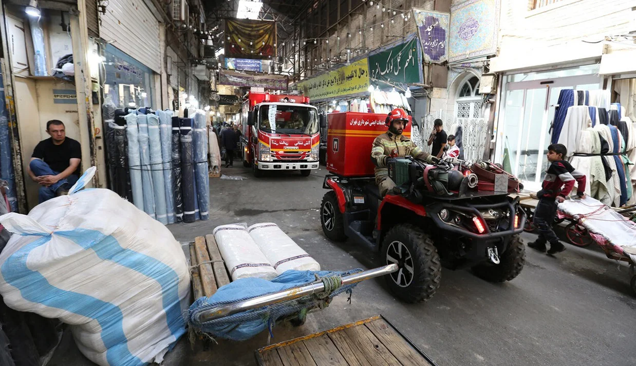 مدیرعامل سازمان آتشنشانی شهرداری تهران گفته است که ۱۵ مرکز تجاری بازار بزرگ تهران در وضعیت غیرایمن قرار دارند.