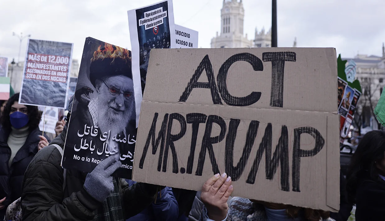 یک تحلیلگر آمریکایی گفته است رویکرد دولت دونالد ترامپ نسبت به جمهوری اسلامی تفاوتی بنیادین با سیاستهای دولت باراک اوباما دارد و تحولات اخیر در خیابانهای ایران این تغییر مسیر را سرعت بخشیده است.