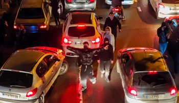 ایندیپندنت فارسی گزارش داده است وزیراحمد تاجیک، شهروند افغانستانی در جریان شرکت در خیزش ملی ایران با شلیک گلوله ماموران سرکوب جمهوری اسلامی کشته شده است.
