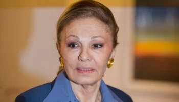 شهبانو فرح پهلوی روز جمعه سوم بهمن را «روز سوگ ملی» اعلام کرد و از همه ایرانیان درخواست کرد که برای بزرگداشت فرزندان جان باخته ایران، یک دقیقه سکوت کنند.