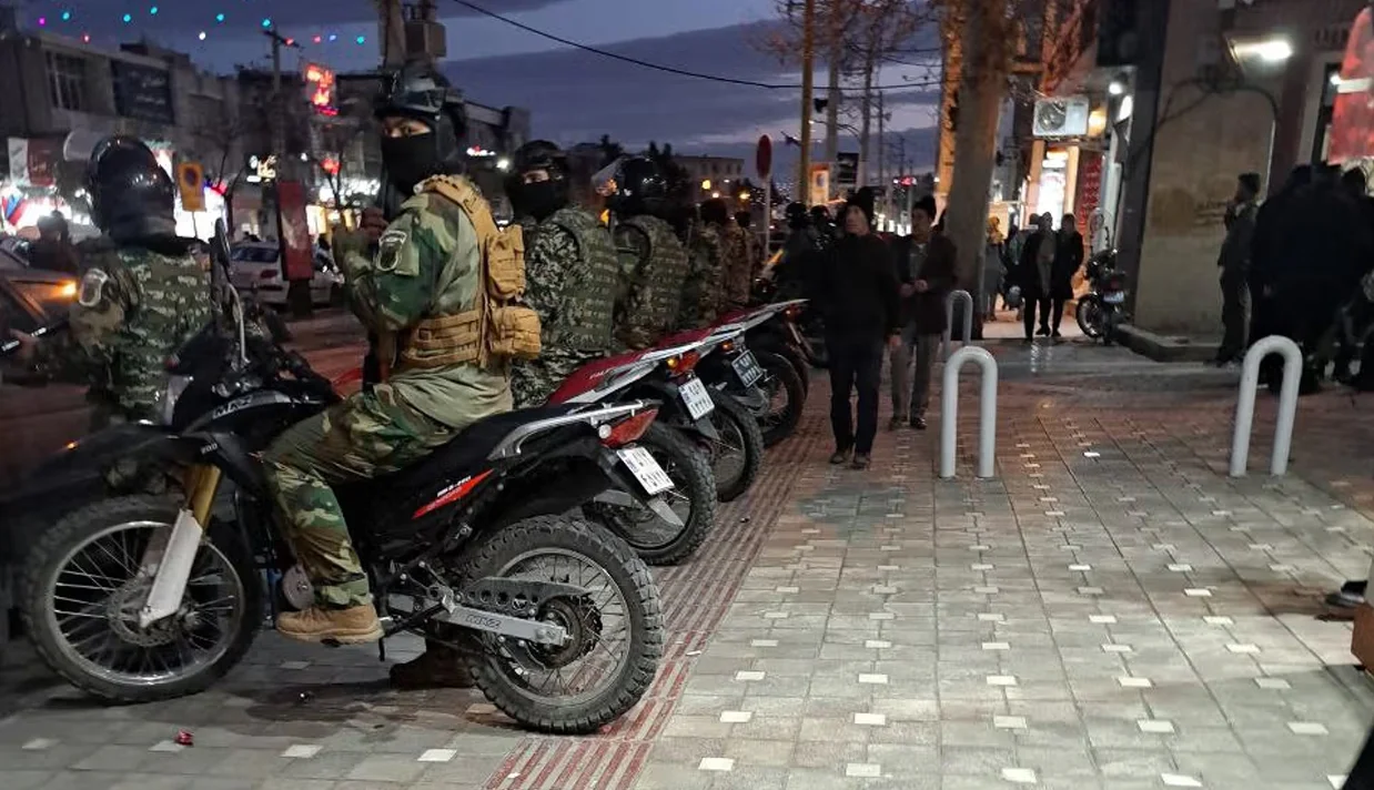 سازمان عفو بین‌الملل اعلام کرد که قطع سراسری اینترنت نه‌تنها نقض‌های حقوق بشری را پنهان می‌کند، بلکه خود به‌تنهایی یک نقض جدی حقوق بشر به شمار می‌رود.