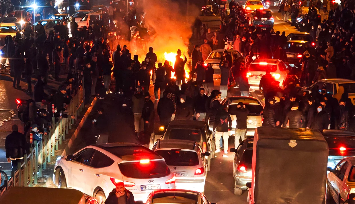 یک مقام جمهوری اسلامی اعلام کرد که دست‌کم ۵ هزار نفر در جریان اعتراضات سراسری در ایران جان خود را از دست داده‌اند؛ آماری که به گفته او شامل حدود ۵۰۰ نفر از نیروهای امنیتی نیز می‌شود.