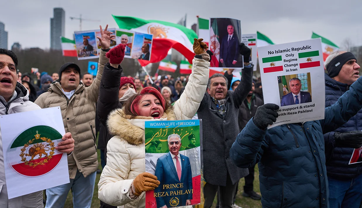 ایرانیان مقیم خارج از کشور روز شنبه ۲۰ دی‌ماه در شهرهای مختلف جهان با برگزاری تظاهرات، حمایت خود را از اعتراضات مردمی در ایران اعلام کردند.