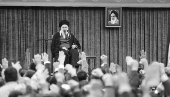 علی خامنه‌ای، رهبر جمهوری اسلامی در اولین سخنرانی پس از هفتمین روز اعتراضات در ایران، گفته است که اغتشاشگر را باید به جای خودش نشاند.