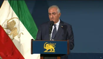 شاهزاده رضا پهلوی گفت که با اظهارات دونالد ترامپ، رئیسجمهور ایالات متحده، مبنی بر اینکه تصمیمگیری درباره رهبری آینده ایران بر عهده مردم کشور است، موافق است.