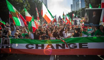 شاهزاده رضا پهلوی با قدردانی از راهپیمایی‌های ایرانیان خارج از کشور، بر تمرکز بر شش مطالبه مشخص برای حمایت جهانی و تضعیف ماشین سرکوب جمهوری اسلامی تاکید کرد.