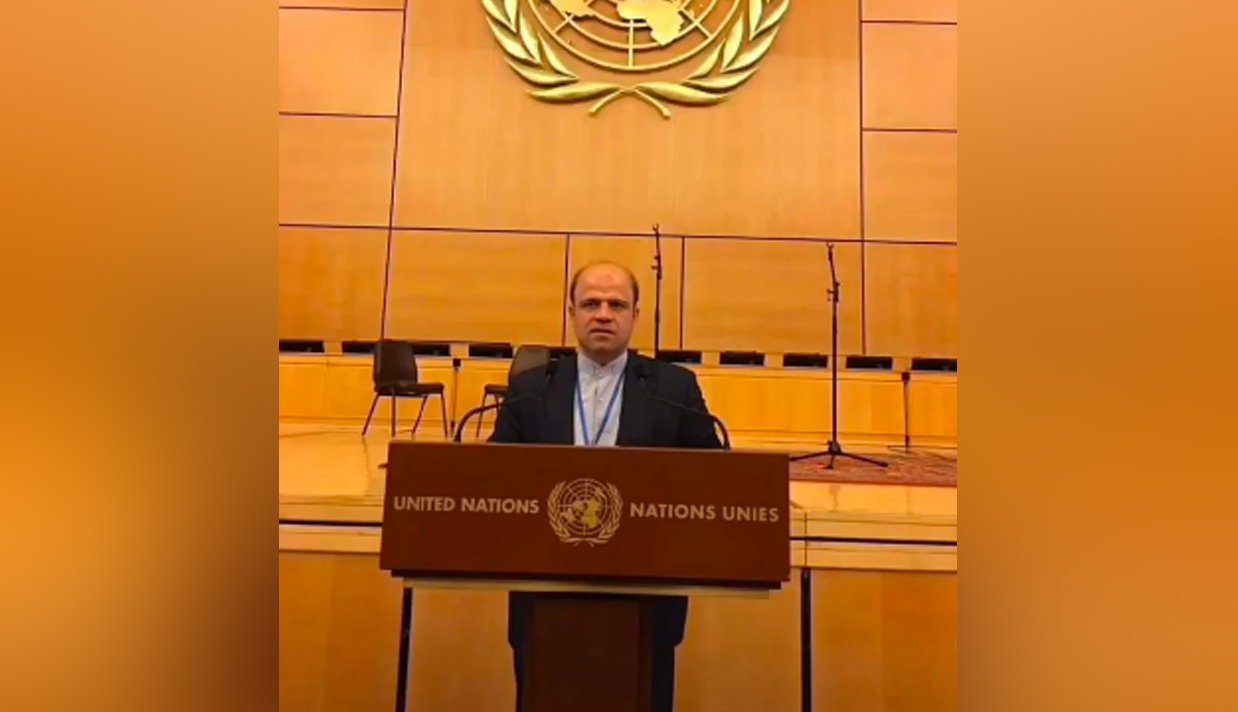 ایران اینترنشنال در گزارشی نوشت که علیرضا جیرانی حکم‌آباد، دیپلمات ارشد جمهوری‌ اسلامی در سازمان ملل واقع در ژنو، در کشور سوئیس درخواست پناهندگی داده است.