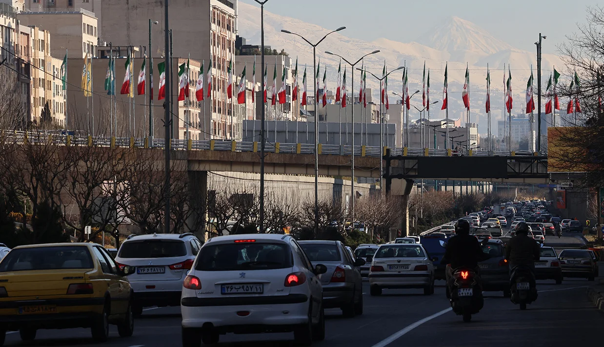 ایالات متحده، بریتانیا، کانادا، هند و استرالیا، با صدور هشدارهایی از شهروندان خود خواستهاند بهدلیل وخامت وضعیت امنیتی، ناآرامیهای گسترده داخلی و افزایش خطرات امنیتی، از سفر به ایران خودداری کنند.