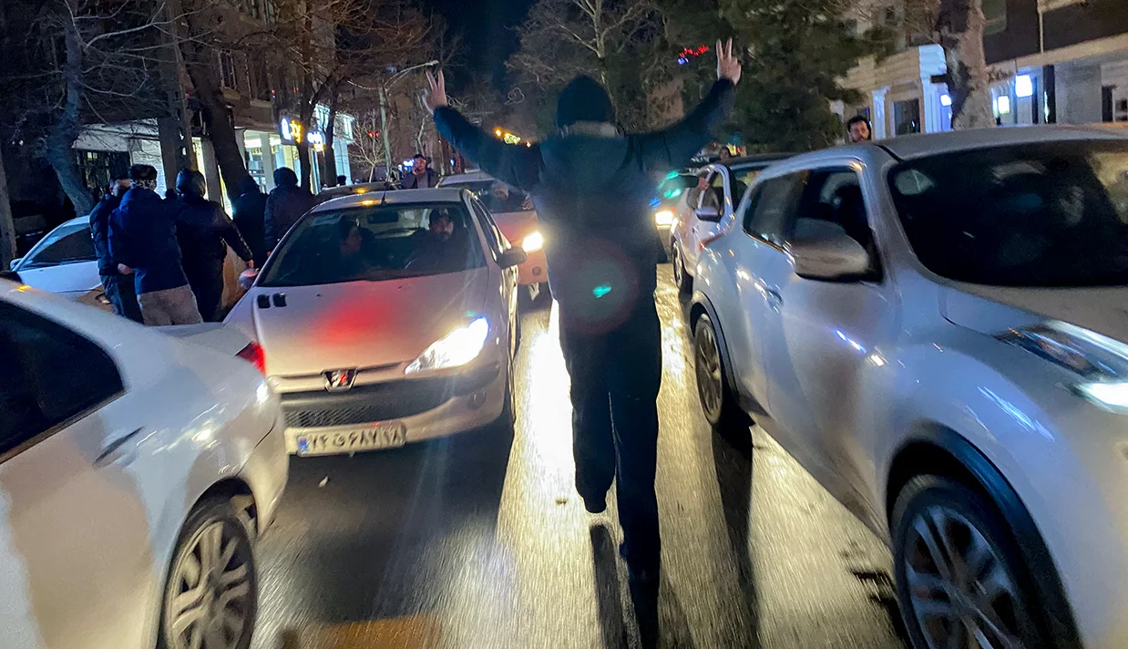وزارت خارجه آمریکا اعلام کرد که جمهوری اسلامی با قطع گسترده اینترنت در ایران هر چقدر هم تلاش کند، نمیتواند اقدامات ظالمانهٔ خود را از نگاه جهان پنهان کند.