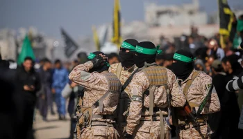 در پی یک حمله هوایی، ارتش اسرائیل مرکز فرماندهی وابسته به حماس را در اردوگاه عینالحلوه، نزدیک صیدا در جنوب لبنان، هدف گرفت.