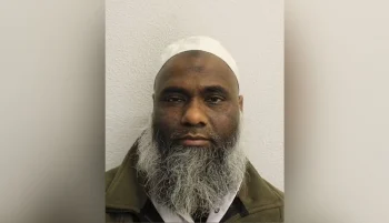 یک امام جماعت در شرق لندن به دلیل ارتکاب ۲۱ فقره جرم جنسی علیه زنان و کودکان، در دادگاه مجرم شناخته شد.