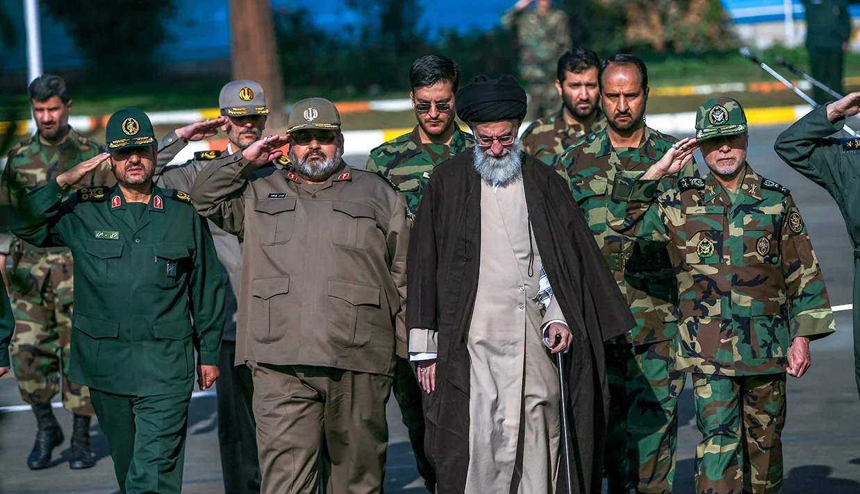 عباس عراقچی با تایید کشته شدن چند فرمانده ارشد سپاه گفت که کشته شدن این افراد «مشکل بزرگی نیست.»