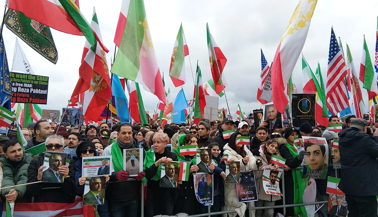 به گفته پلیس شهر مونیخ در تجمع مونیخ ۲۵۰ هزار نفر از شهروندان ایرانی روز شنبه در پاسخ به فراخوان شاهزاده رضا پهلوی شرکت کردهاند.