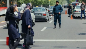 فرماندهی انتظامی جمهوری اسلامی اعلام کرد شهروندان در خودروها و اماکن عمومی از «تظاهر به روزهخواری» خودداری کنند.