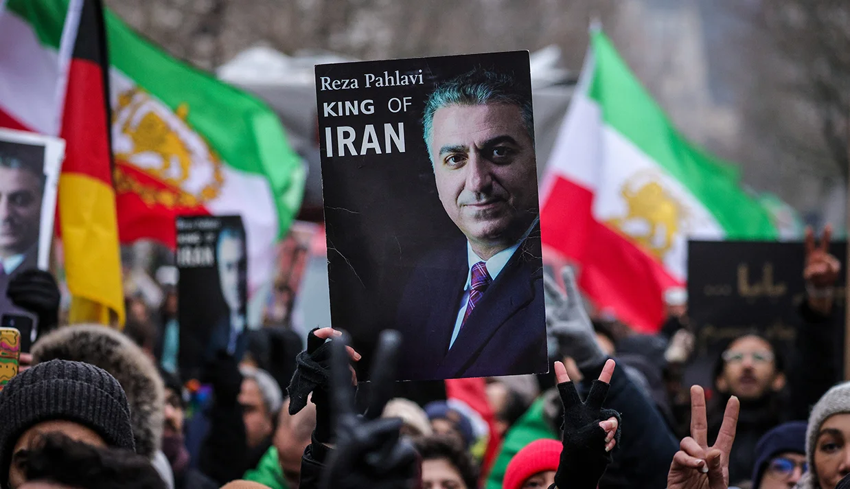 شاهزاده رضا پهلوی امروز جمعه ۲۴ بهمن با ورود به محوطه امنیتی کنفرانس امنیتی مونیخ در جمع شرکتکنندگان شصتودومین دوره این اجلاس قرار گرفت.